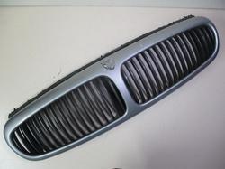 id_11561_AUTERN00011311_GRIGLIA_MASCHERINA_RADIATORE_ANTERIORE_JAGUAR_X-TYPE_ANNO_2004_Q.01__1__.JPG
