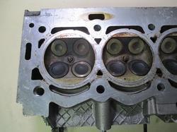 id_8465_9656249480_TESTA_TESTATA_DEL_CILINDRO_MOTORE_PEUGEOT_207_1.4_16V_BENZINA_ET3_ANNO_2006_KFU_Q.01__7__.JPG