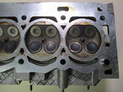 id_8465_9656249480_TESTA_TESTATA_DEL_CILINDRO_MOTORE_PEUGEOT_207_1.4_16V_BENZINA_ET3_ANNO_2006_KFU_Q.01__8__.JPG
